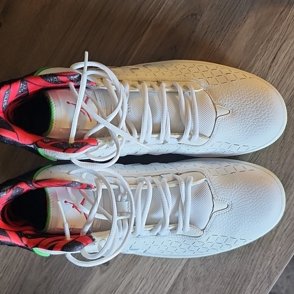 Jordan Illusion Premium White Green Pulse - Picture 2 of 9